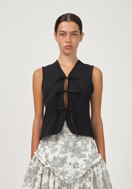 INES VEST